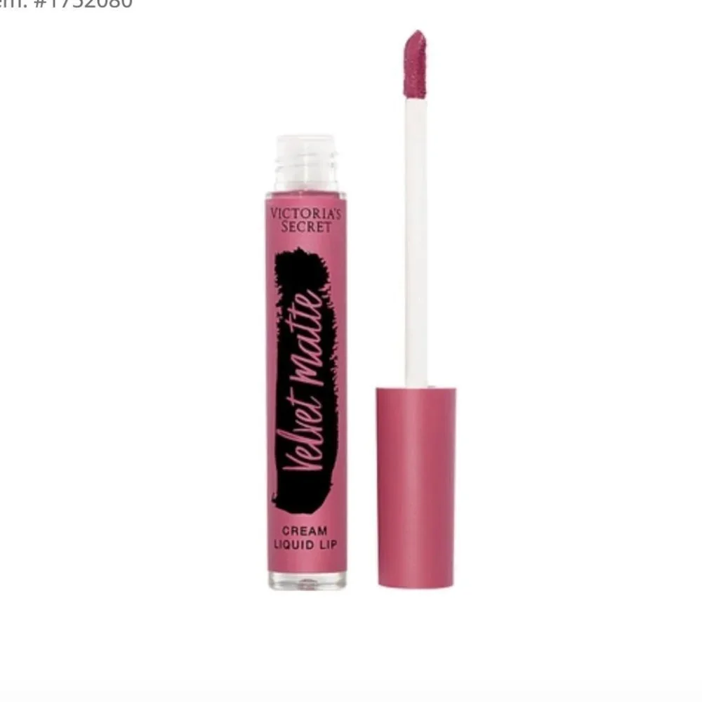 new in box! Victoria's Secret love velvet matte lip gloss